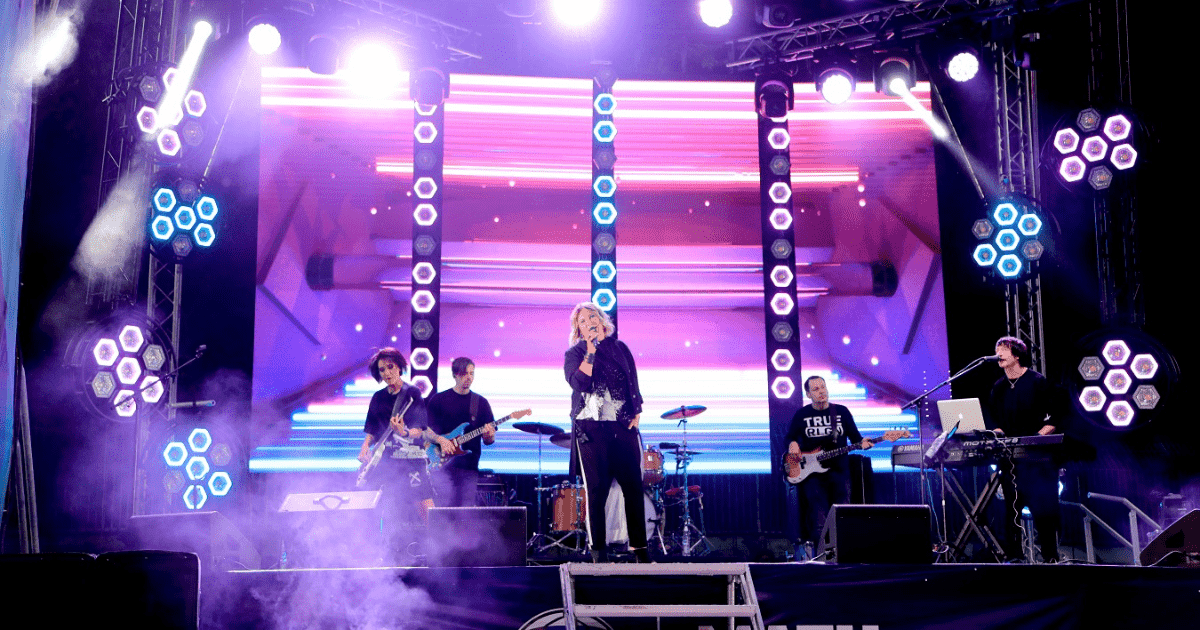 MegaCom выступил спонсором Матча легенд и концерта группы «Город 312» изображение публикации