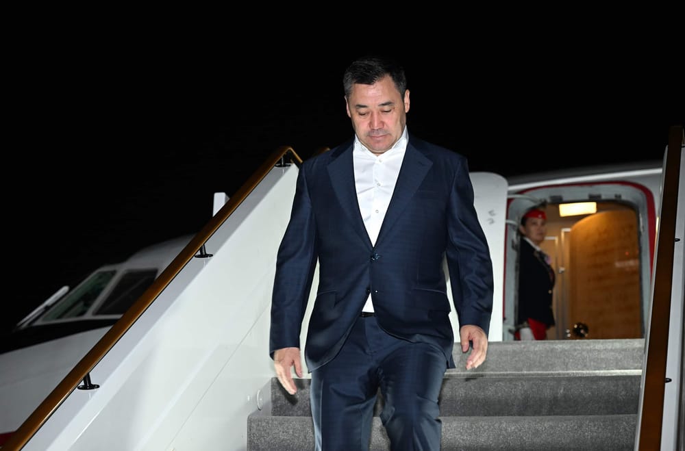 Обошлось без бизнес-джета. Садыр Жапаров прилетел в ОАЭ на ТУ-154 изображение публикации