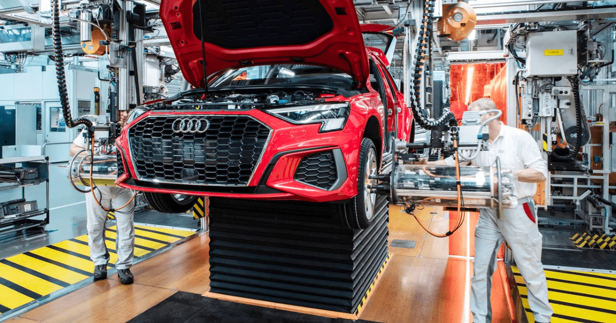 Кыргызстанцы могут получить больше рабочих мест на заводах и фабриках Венгрии изображение публикации