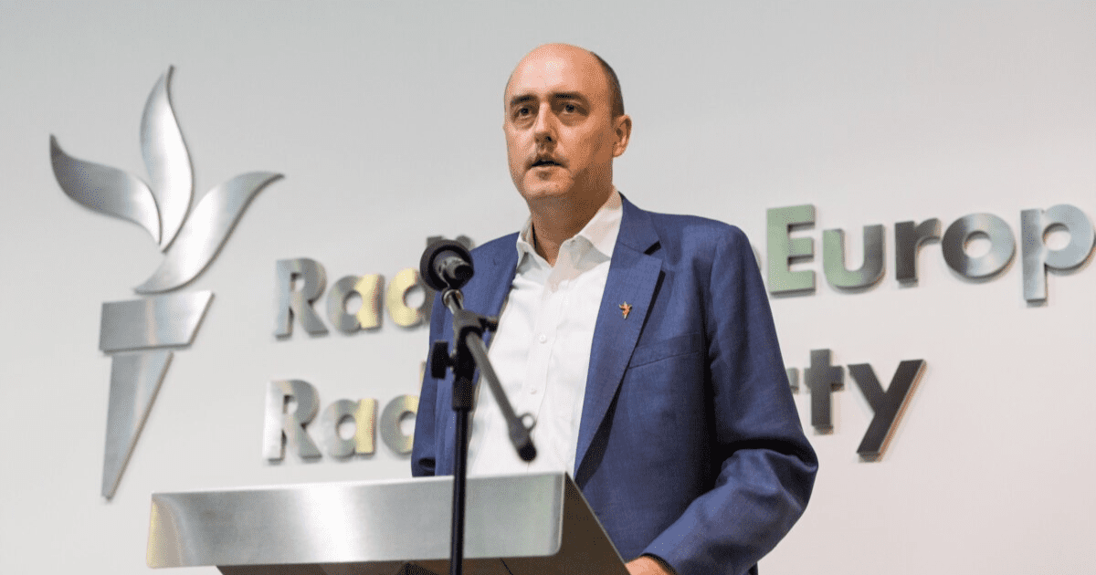 Давление на СМИ подрывают демократию в Кыргызстане — глава «Радио Свобода» изображение публикации