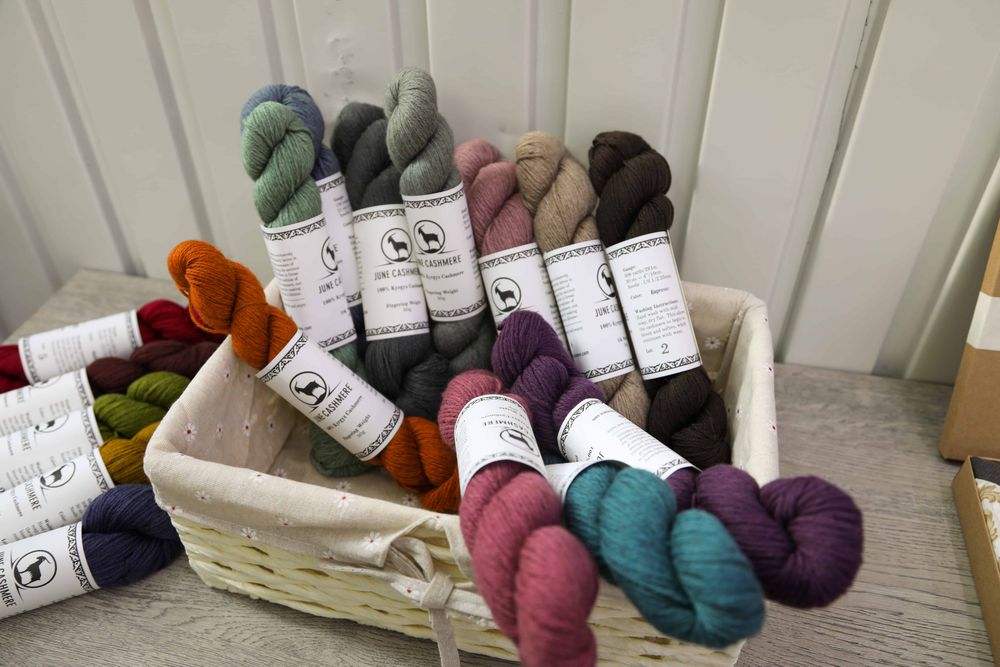 Кыргызский кашемир для брендовой одежды из Италии – USAID помог запустить уникальный цех по производству волокна изображение публикации