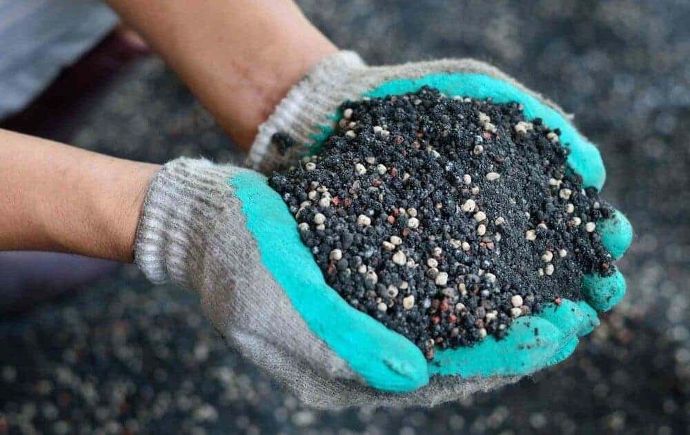 Кабмин разрешил экспорт некоторых удобрений изображение публикации