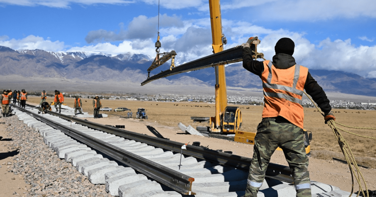 15 км железной дороги Балыкчы – Кочкор – Кара-Кече планируют построить в 2023 году изображение публикации