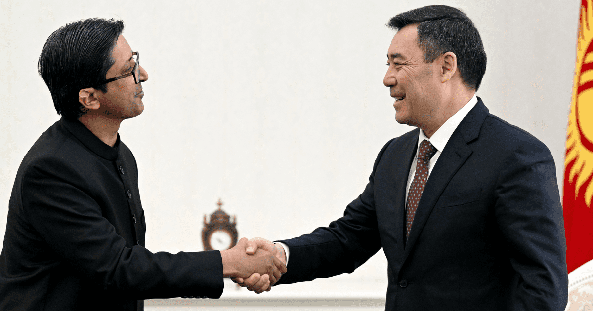 Садыр Жапаров поручил ускорить запуск прямых авиарейсов из Кыргызстана в Пакистан изображение публикации