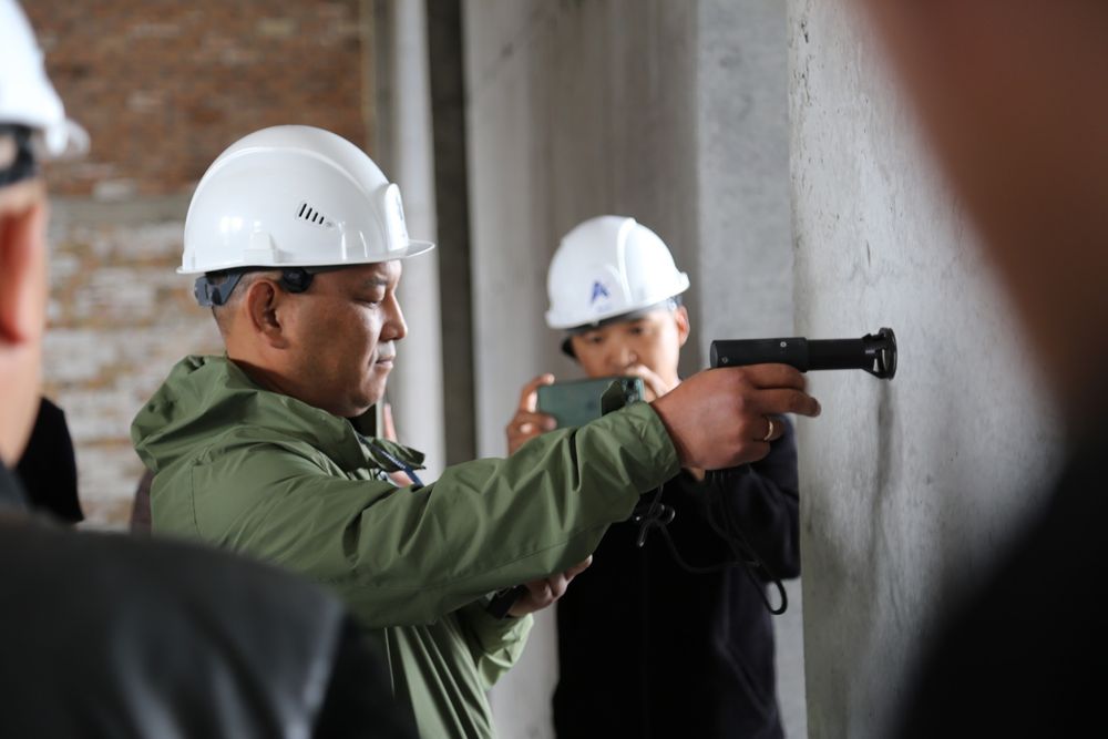 Госстрой проверил многоэтажные дома в южной части Бишкека на сейсмостойкость изображение публикации