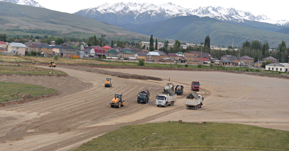 Дороги Тюп – Кеген и Каркыра – Турук – Сары-Джаз будут готовы к 2025 году изображение публикации