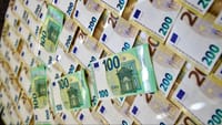 Евро подорожал, рубль и тенге продолжают терять в цене – официальные курсы валют изображение публикации