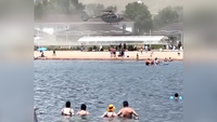 Почему вертолет МЧС приземлился у пляжа на Иссык-Куле, рассказали в министерстве (видео) изображение публикации