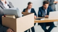 Что делать при незаконном увольнении и можно ли отказаться от опасной работы — разъясняет Минтруда КР изображение публикации