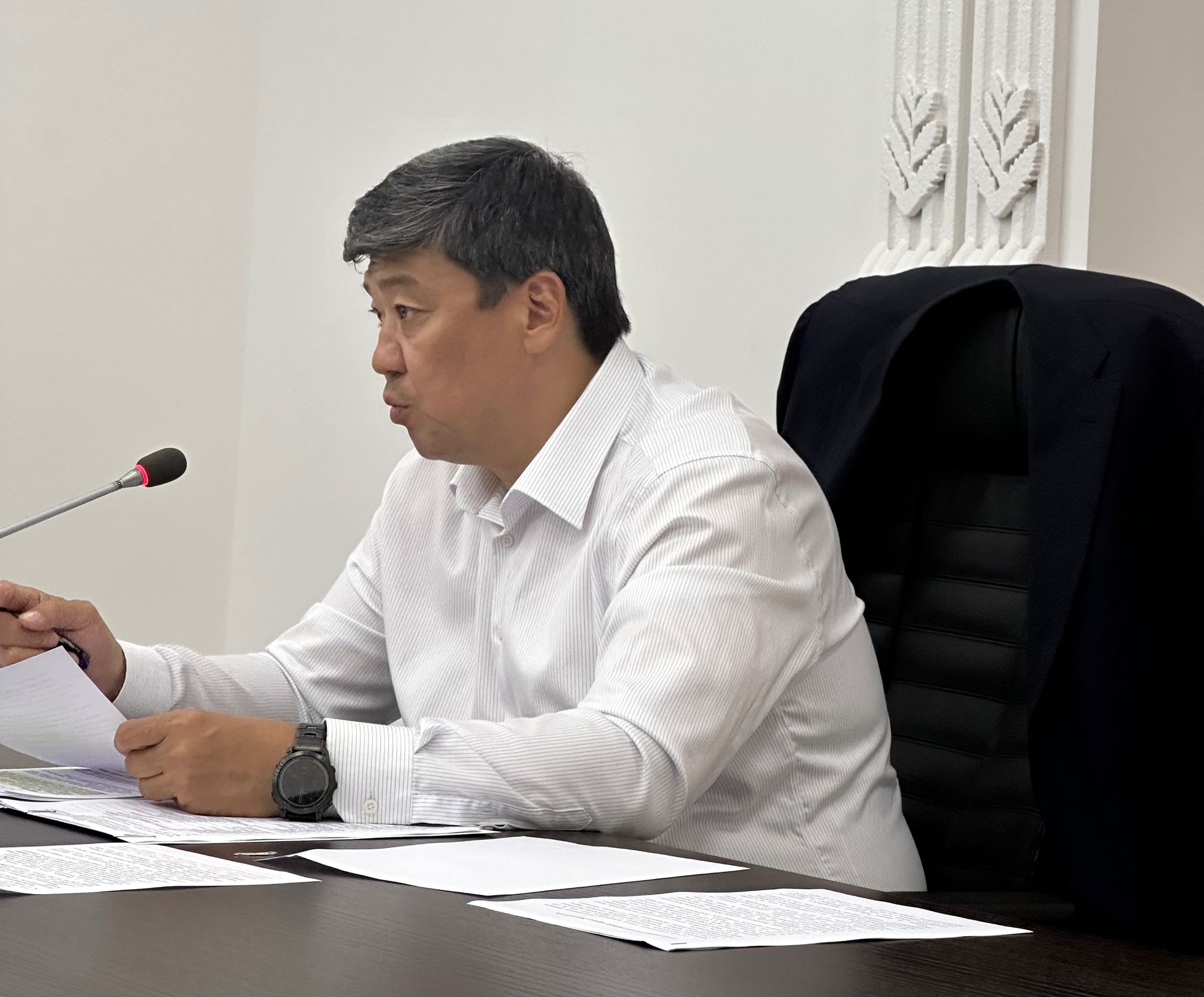 В Токтогулке мало воды - Бакыт Торобаев призвал экономить на уличном освещении