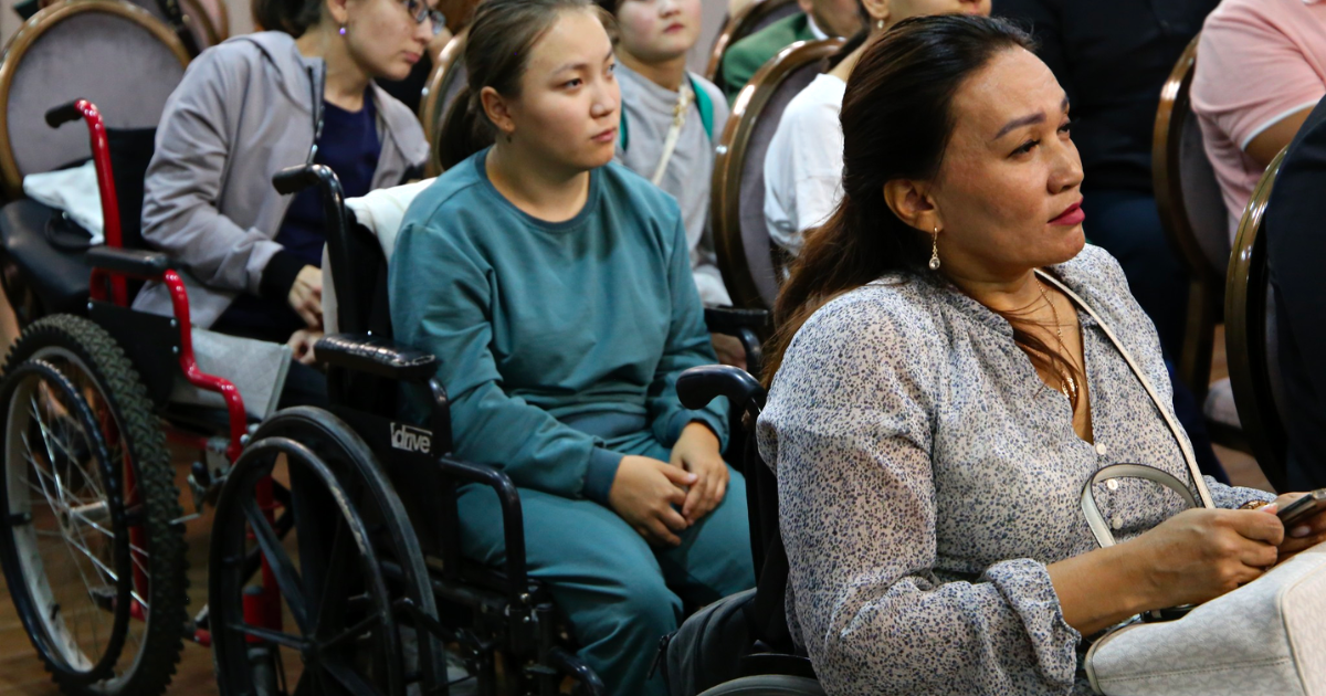 Для людей с инвалидностью в Кыргызстане откроют коворкинг и обучат их цифровым навыкам