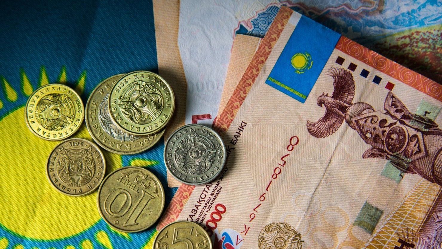 Тенге закрепляется на отметке ниже 19 тыйынов - официальные курсы валют