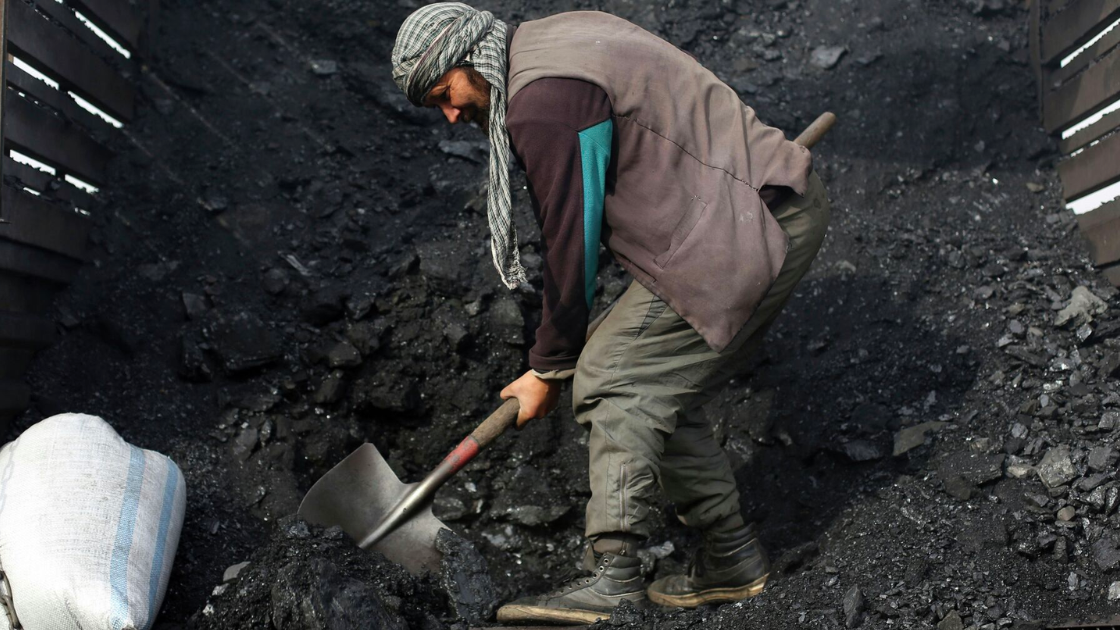 Стоимость угля на юге Кыргызстана будет на уровне 6 тысяч сомов за тонну — министр энергетики