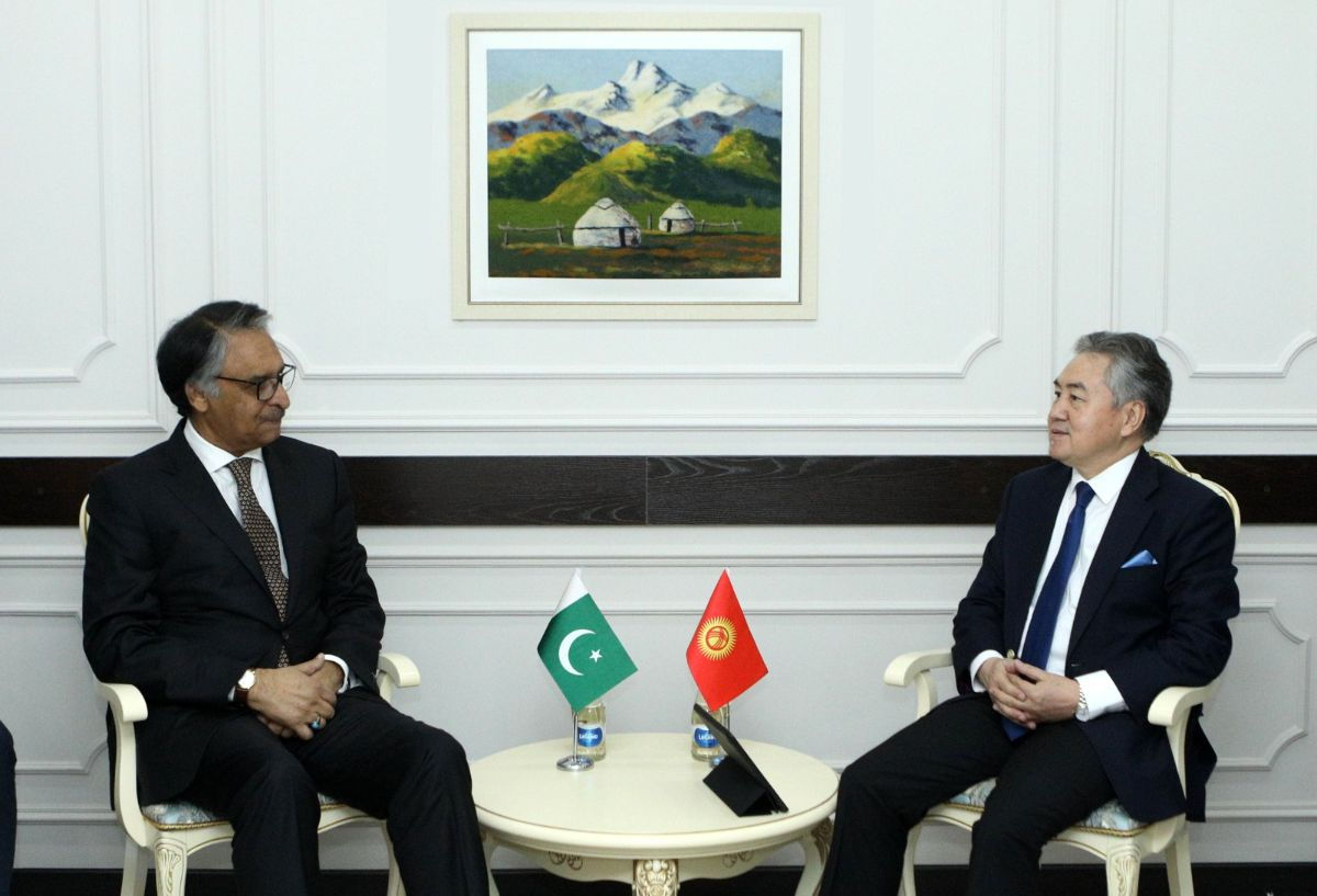 Пакистан вновь предложил Кыргызстану использовать свои морские порты для торговли