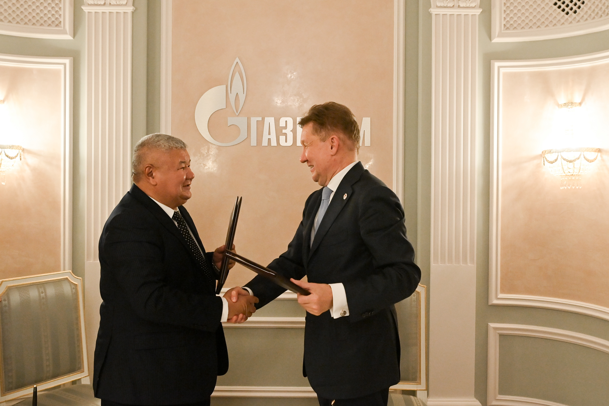Минэнерго предложило "Газпрому" добывать нефть и газ в Кыргызстане