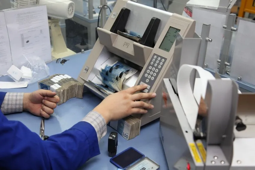 Соцфонд Кыргызстана потратит на банковские услуги в 2024 году 16.6 млн сомов