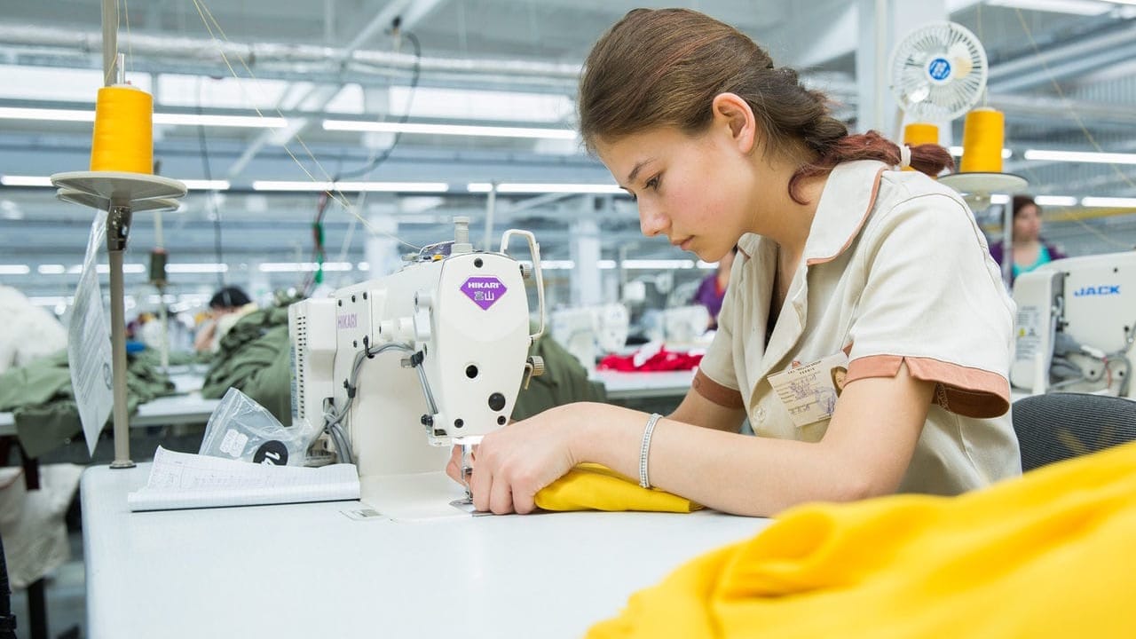 Частые изменения в законе мешают развитию швейной отрасли — Темир Сариев