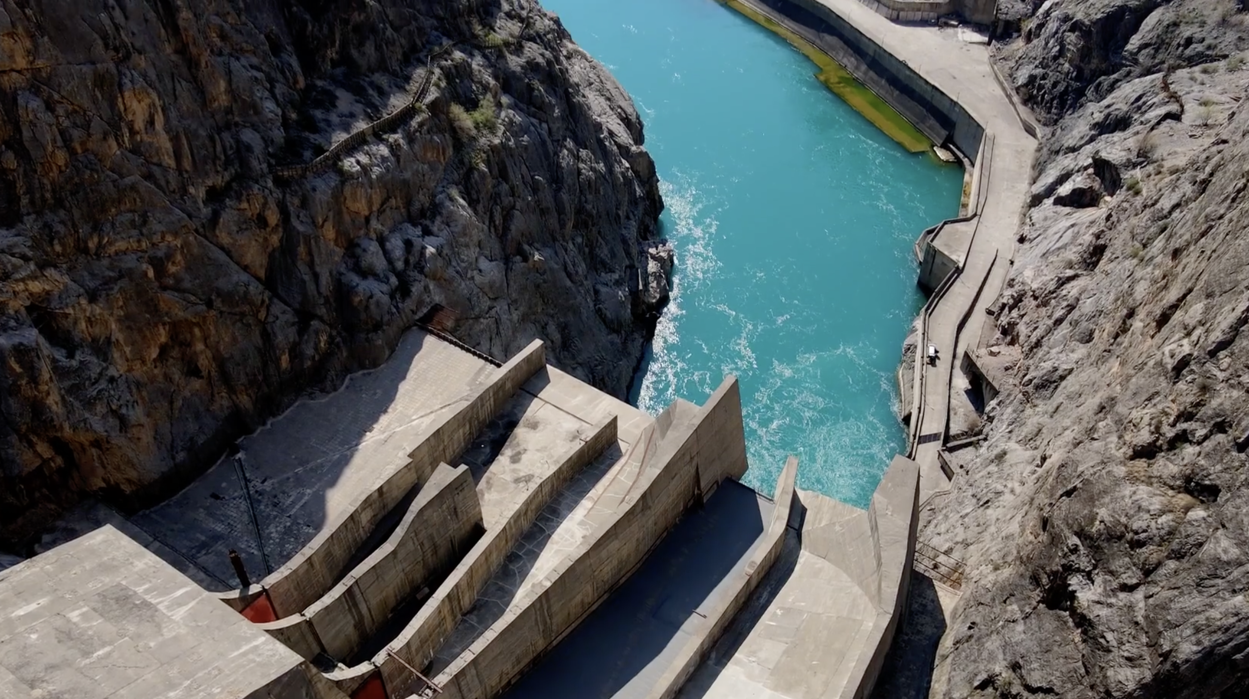В Токтогульском водохранилище объем воды менее 11 млрд кубометров
