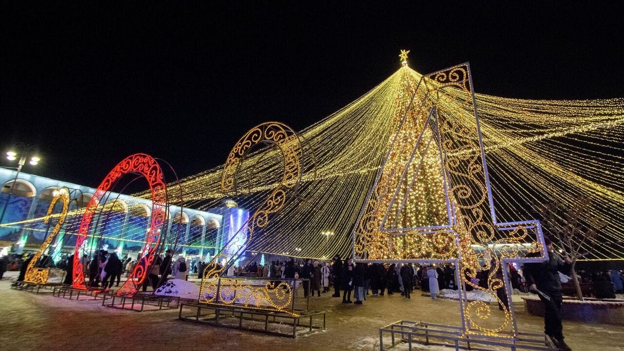 Кыргызстанцев ждут девять выходных дней на Новый год