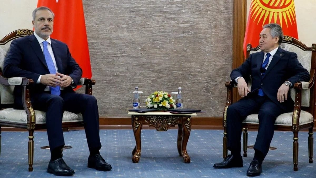 Министры иностранных дел Кыргызстана и Турции вновь лишь обсудили визовый режим