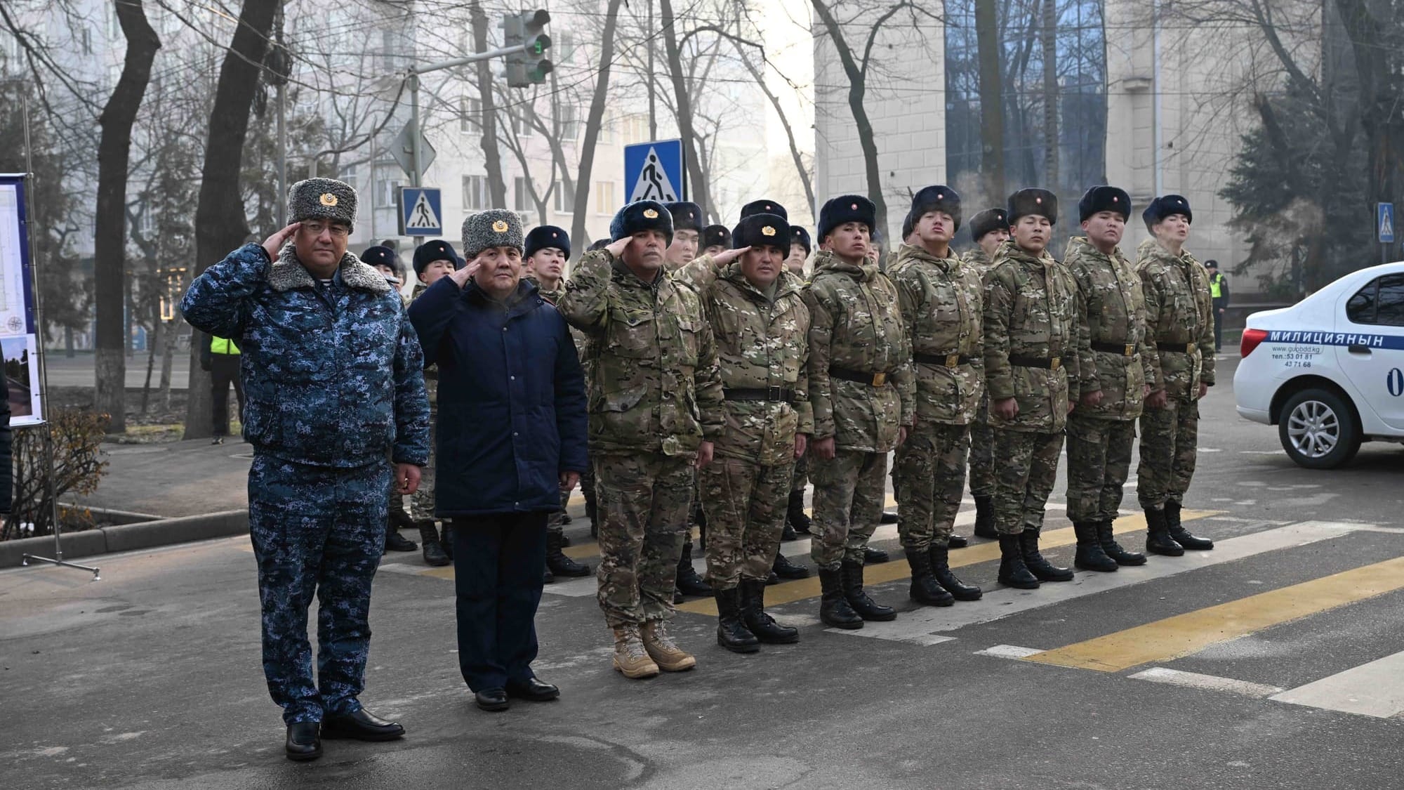 Рядовые сотрудники МВД в Баткене получают зарплату в 80 тысяч сомов - Акылбек Жапаров