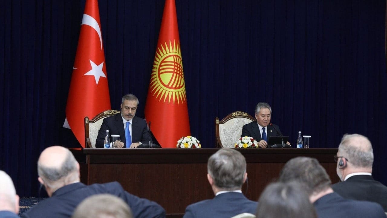 Кыргызстан и Турция обсуждают возобновление бесплатного лечения для граждан КР