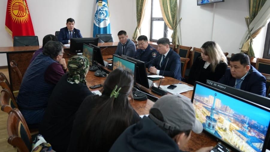 С весной на выход – мэрия Бишкека хочет выселить жильцов «проблемной» многоэтажки на Суеркулова