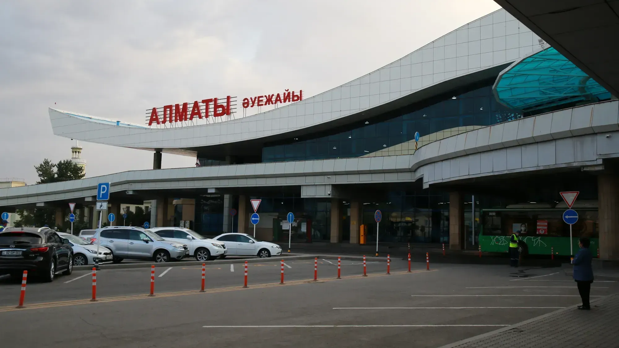 В Алматы почти достроили новый терминал аэропорта – реконструкцию «Манаса» тем временем даже не начинали