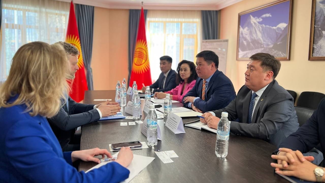 Глава НАИ Талантбек Иманов провел встречу с делегацией «Газпромбанка» — о чем договорились?