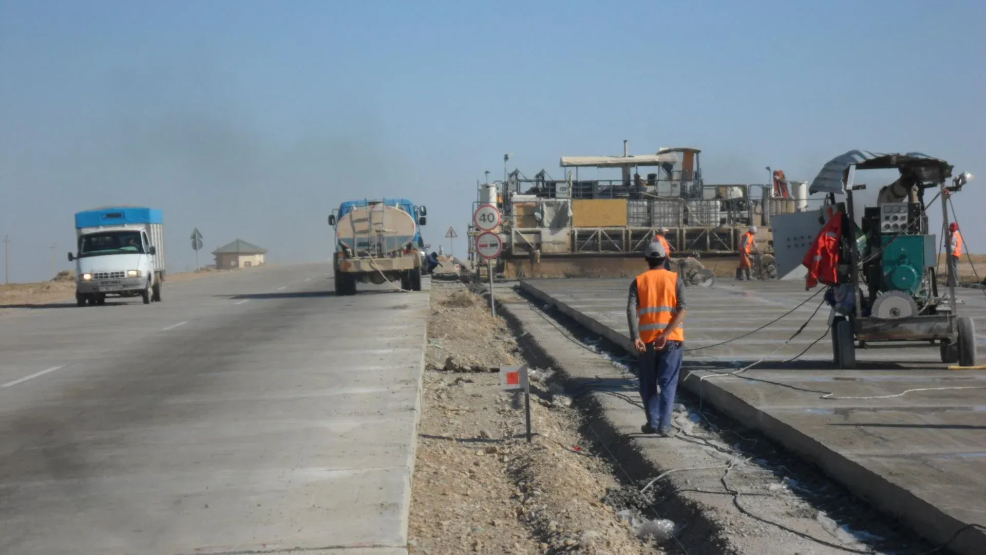 Казахстан намерен вложить $15 млрд в строительство автомобильных дорог