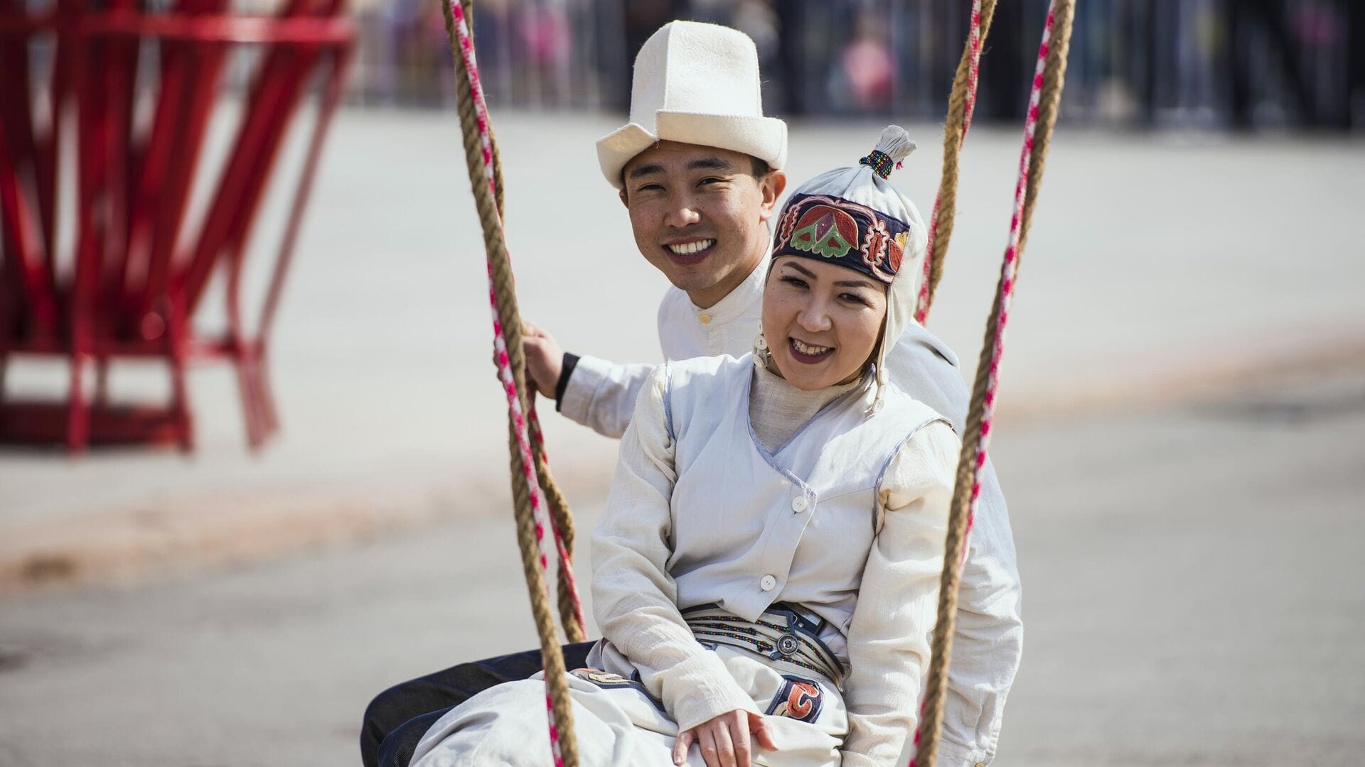 Как кыргызстанцы будут отдыхать на майские праздники – график выходных