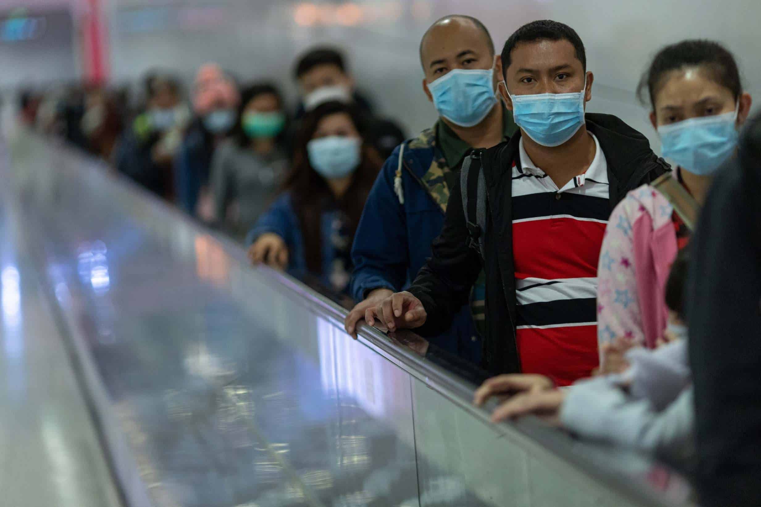 В ближайшие дни в КР завезут полмиллиона медицинских масок