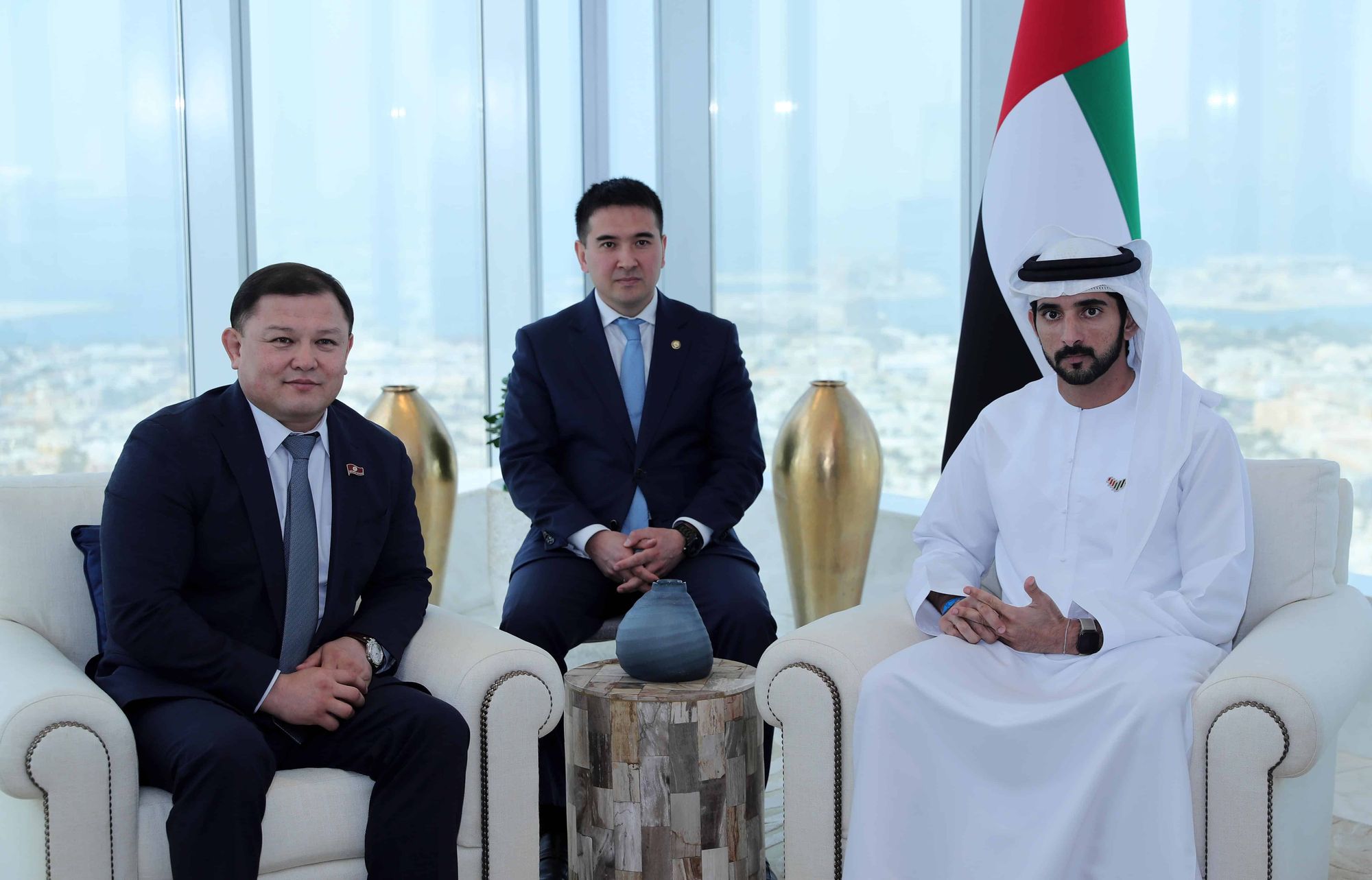 Дастанбек Джумабеков обсудил с принцем Дубая привлечение инвестиций в КР