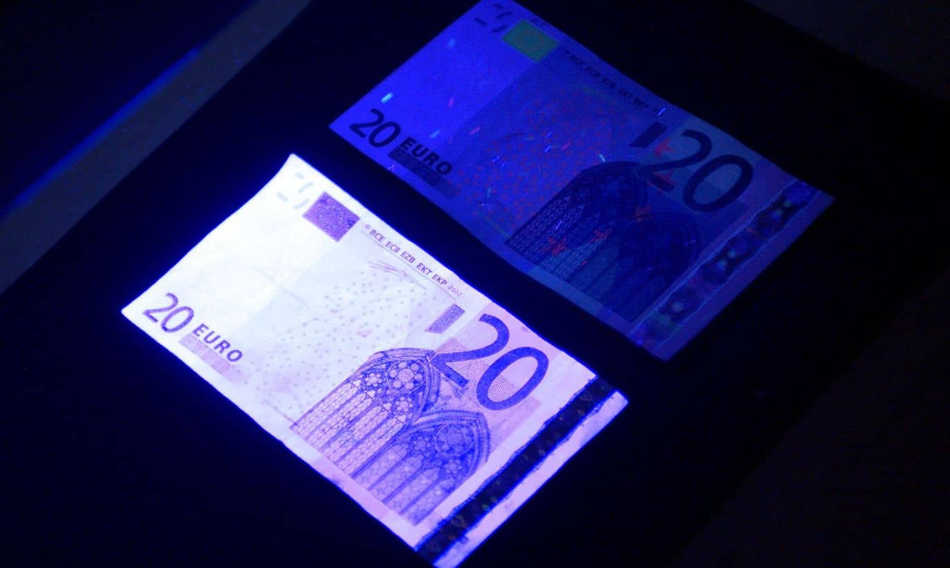 Нацбанк призвал к бдительности при обмене валюты. Это из-за обнаруженных фальшивых евро