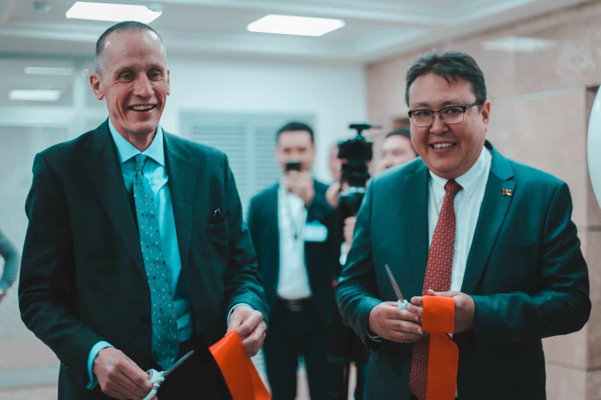 В Бишкеке открыт Центр развития бизнес-инноваций PEAK