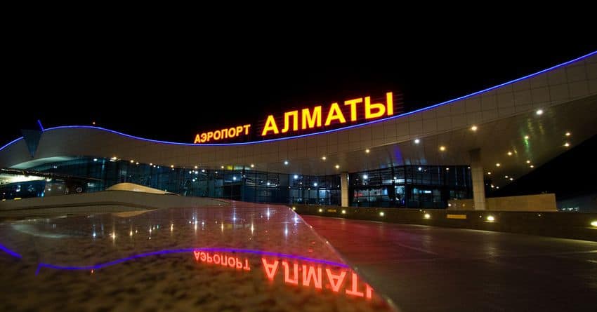 Аэропорт Алматы просит пассажиров приезжать на рейсы раньше из-за усиления мер безопасности