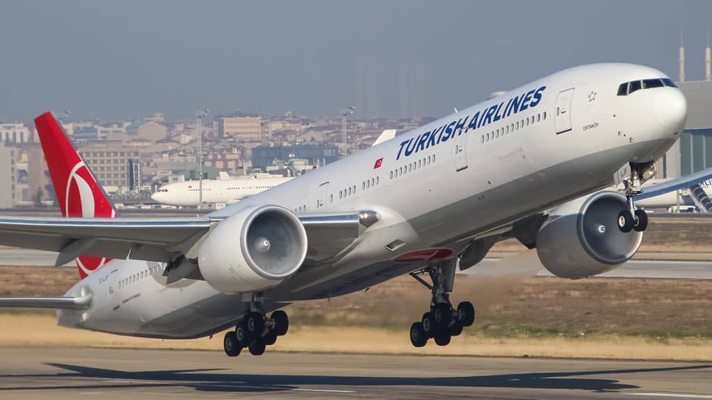 Авиакомпании увеличивают количество рейсов в Турцию