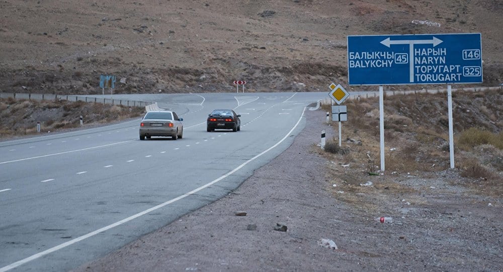 Депутаты одобрили получение кредитов на строительство Иссык-Кульской кольцевой дороги во втором чтении