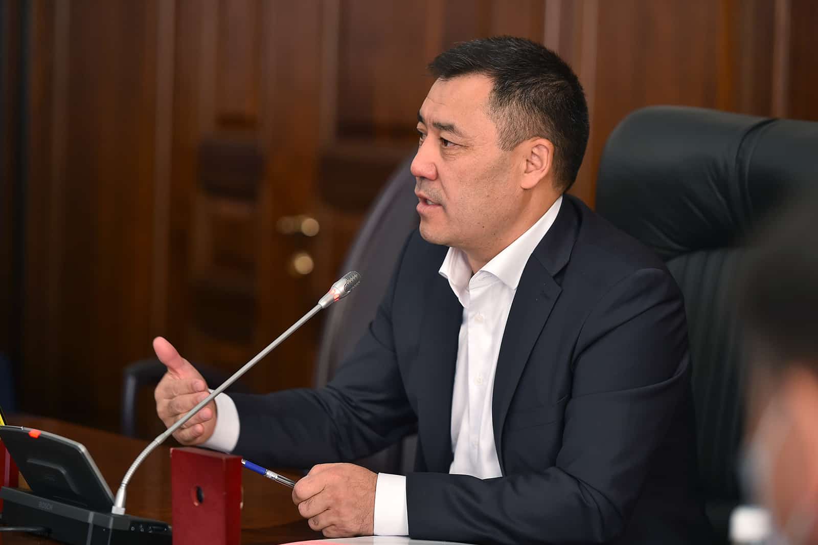 Садыр Жапаров по-новому разделил кураторство над областями среди вице-премьеров