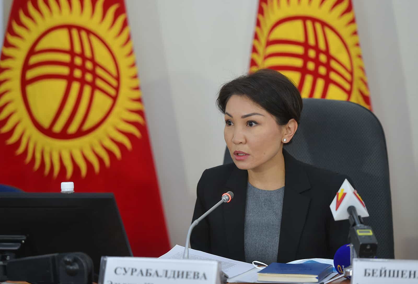 Решения о возобновлении экономической деятельности будут принимать местные власти — Сурабалдиева