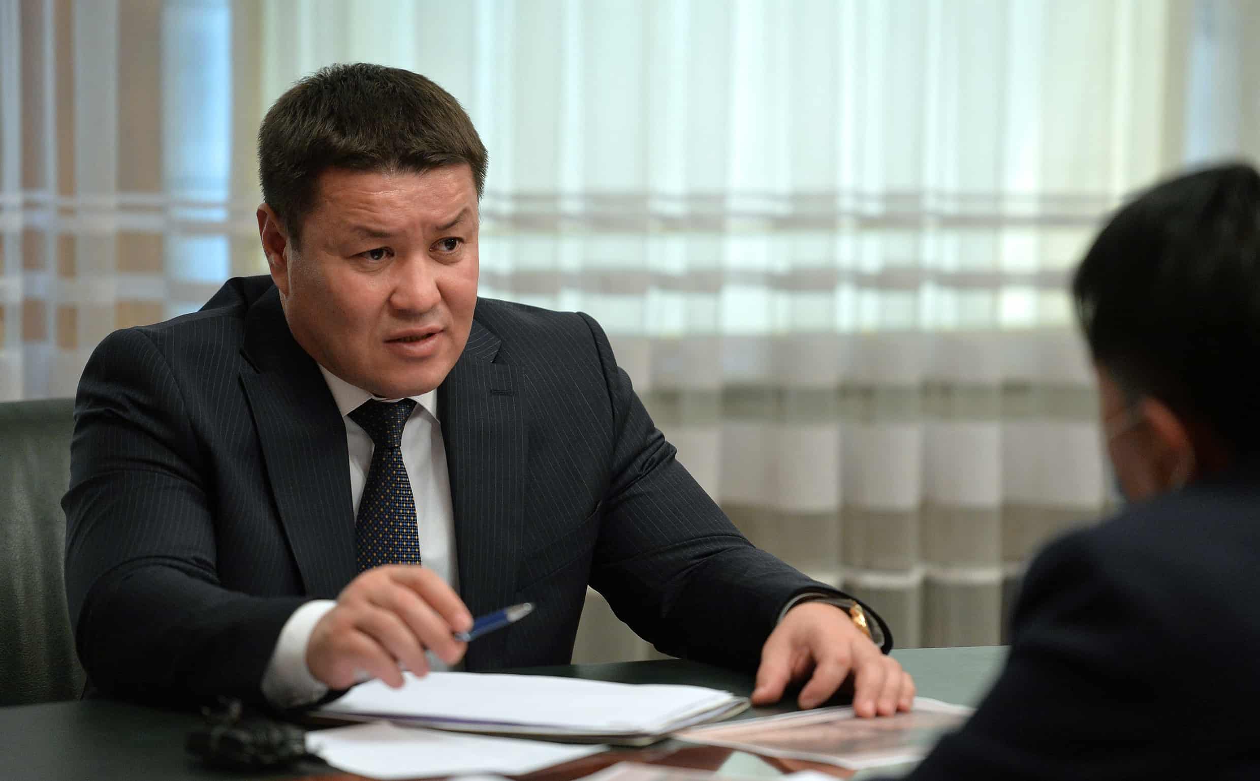Талант Мамытов сложил с себя полномочия спикера парламента