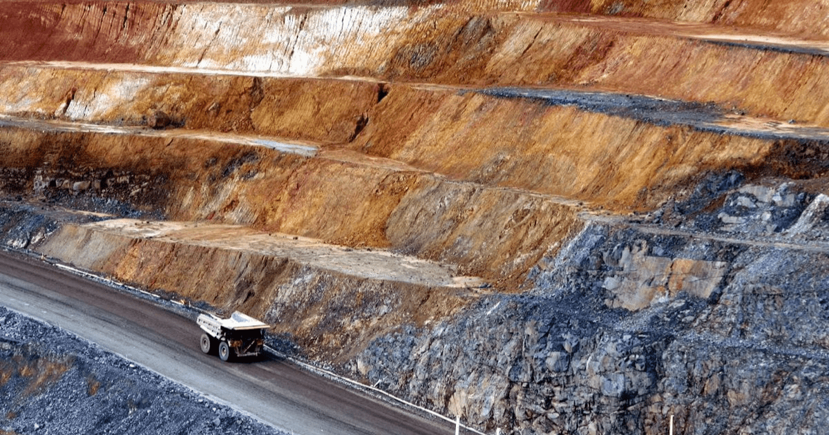Инвестиции в горнодобывающую отрасль Кыргызстана падают — макрообзор
