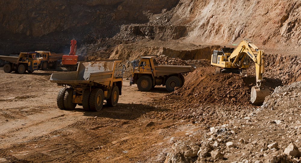 Около 40% всех инвестиций в Кыргызстане идут в горнодобывающую отрасль