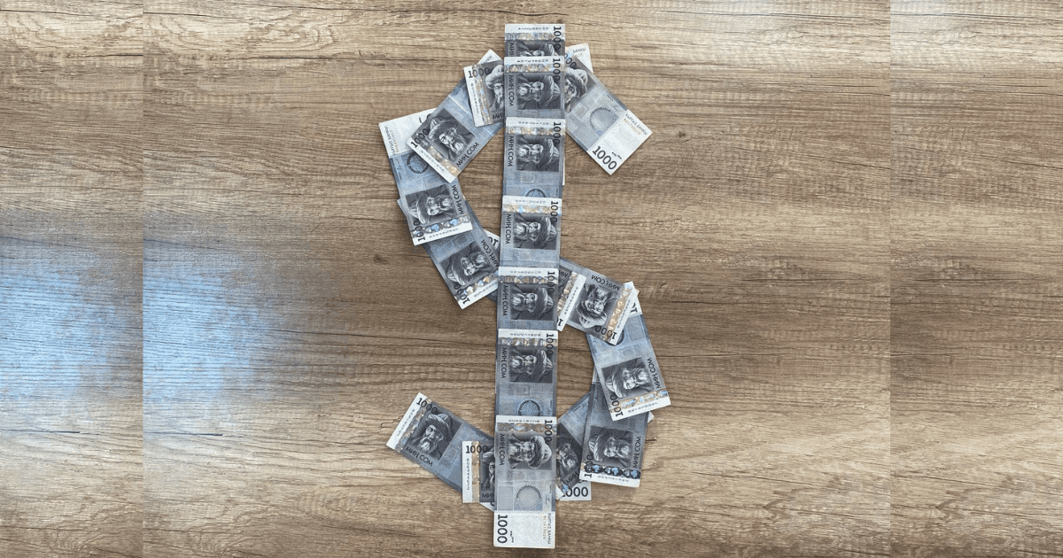 Нестабильный курс — обменные бюро продают доллар по 84.6 сома