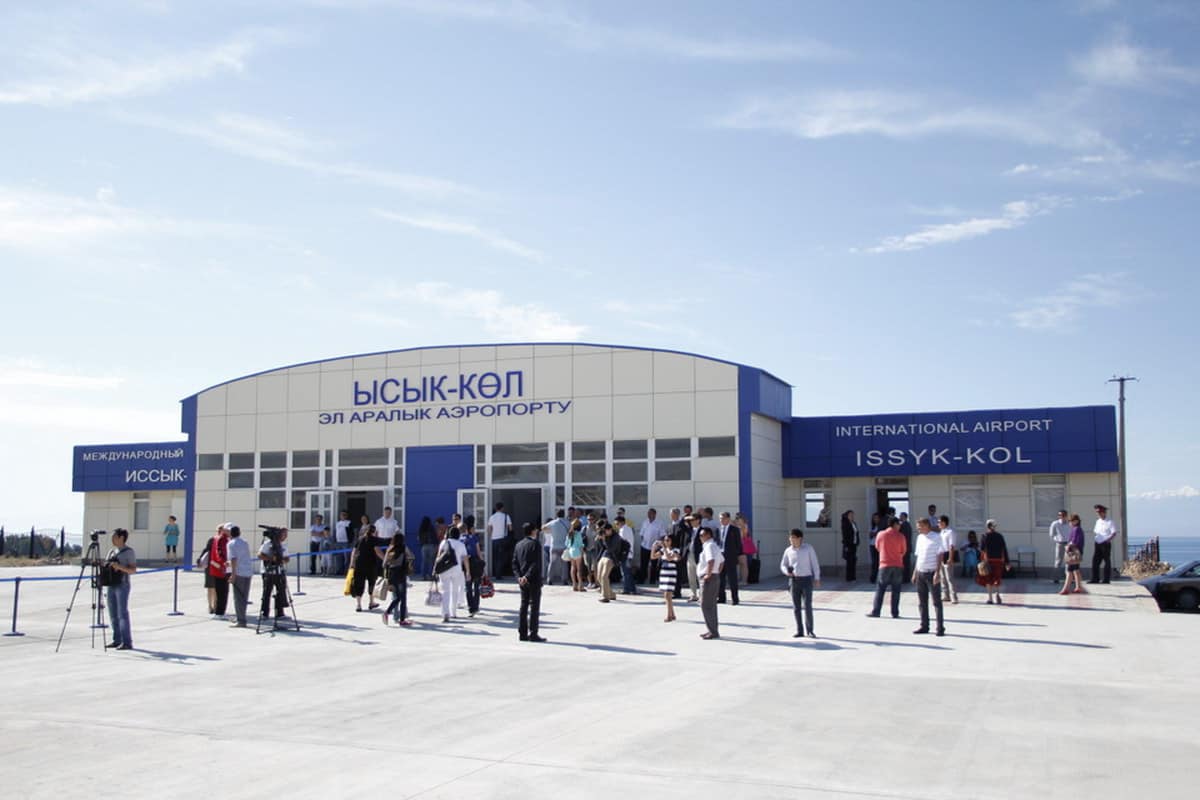 В аэропорту «Иссык-Куль» начали строить отдельное здание для зала ожидания