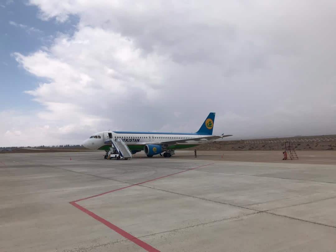 Аэропорт «Иссык-Куль» принял первый в этом сезоне рейс из Ташкента