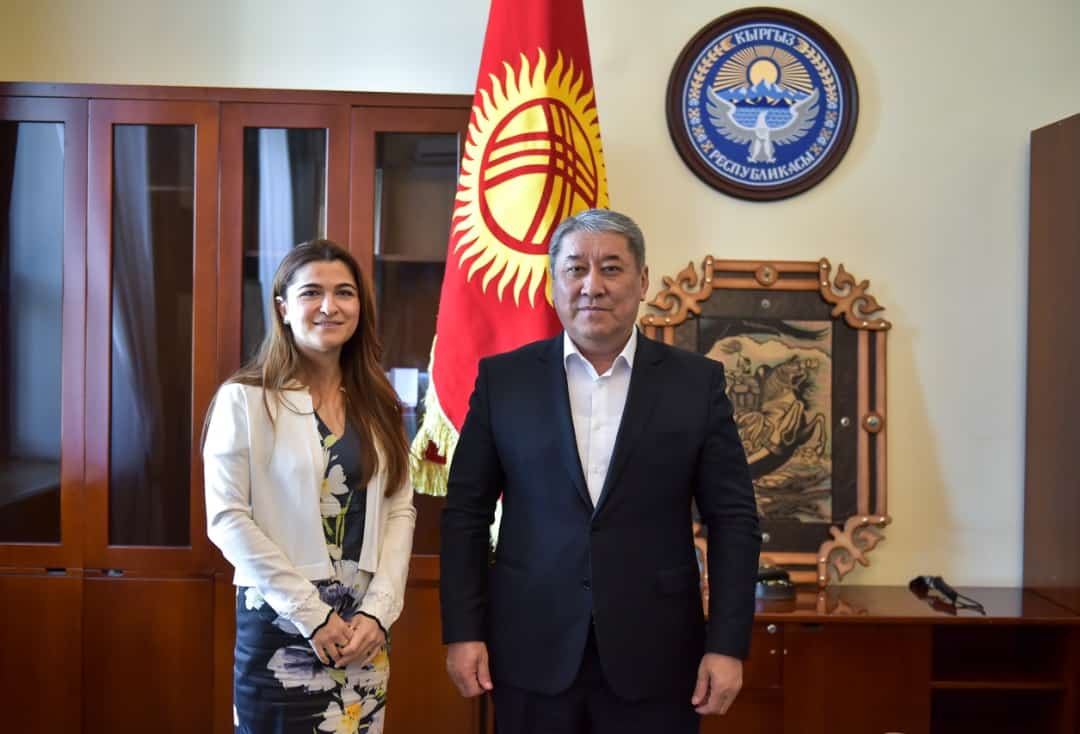Свалка, транспорт, канализация — и.о. мэра Бишкека обсудил проекты с региональным директором ЕБРР