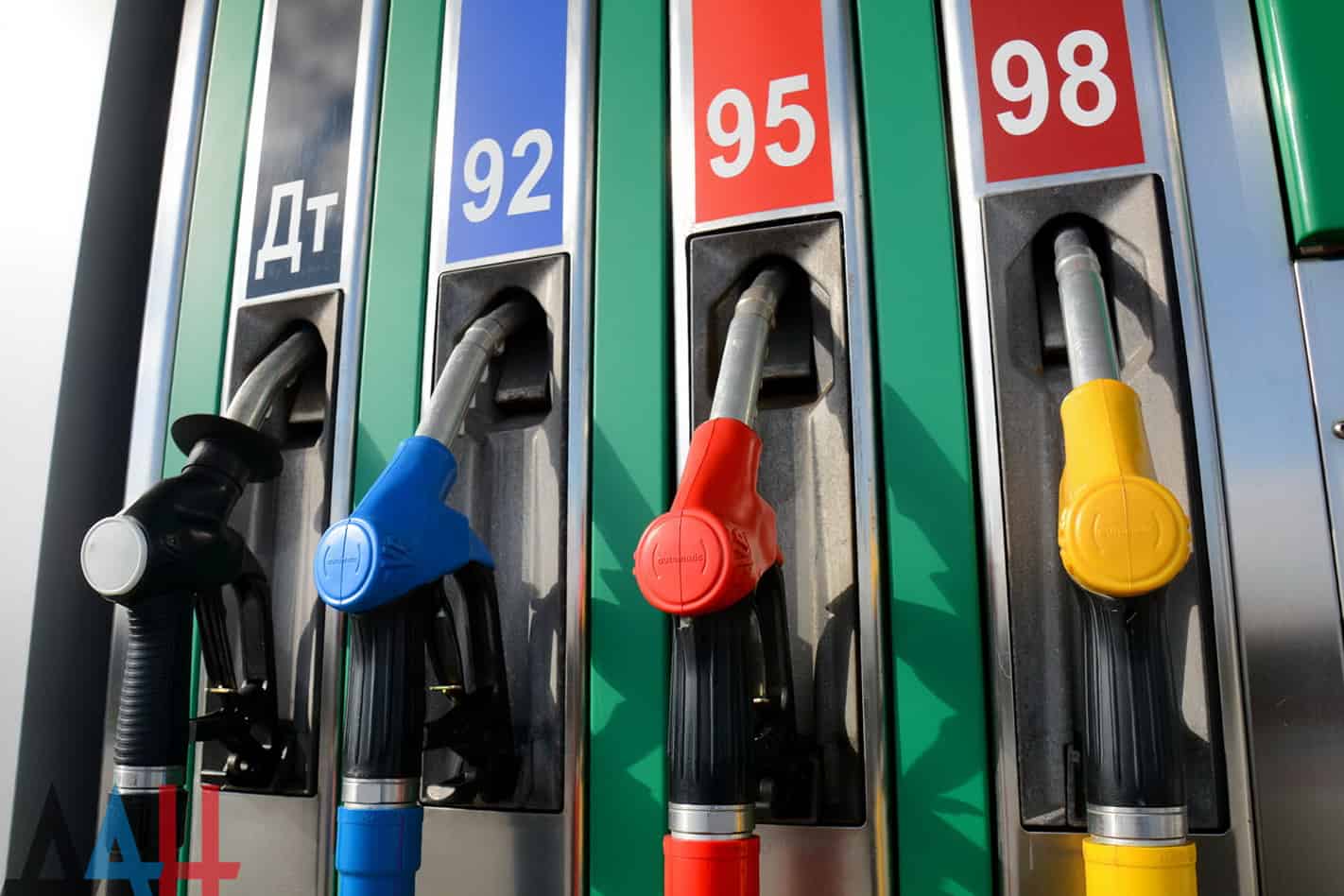 Кыргызстан потерял за год 16 позиций в мировом рейтинге дешевого бензина