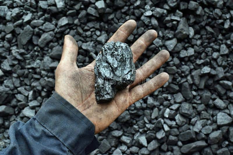 Уголь в Бишкеке начали продавать по 3000 сомов за тонну