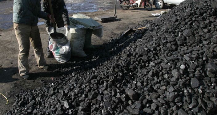 Угля по 3 тысячи сомов хватило только на 130 семей